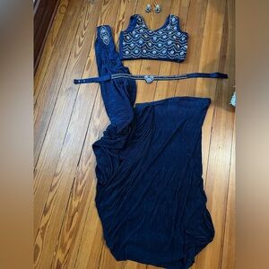 Easy Wear Saree with Blouse, Belt, and Matching Earrings